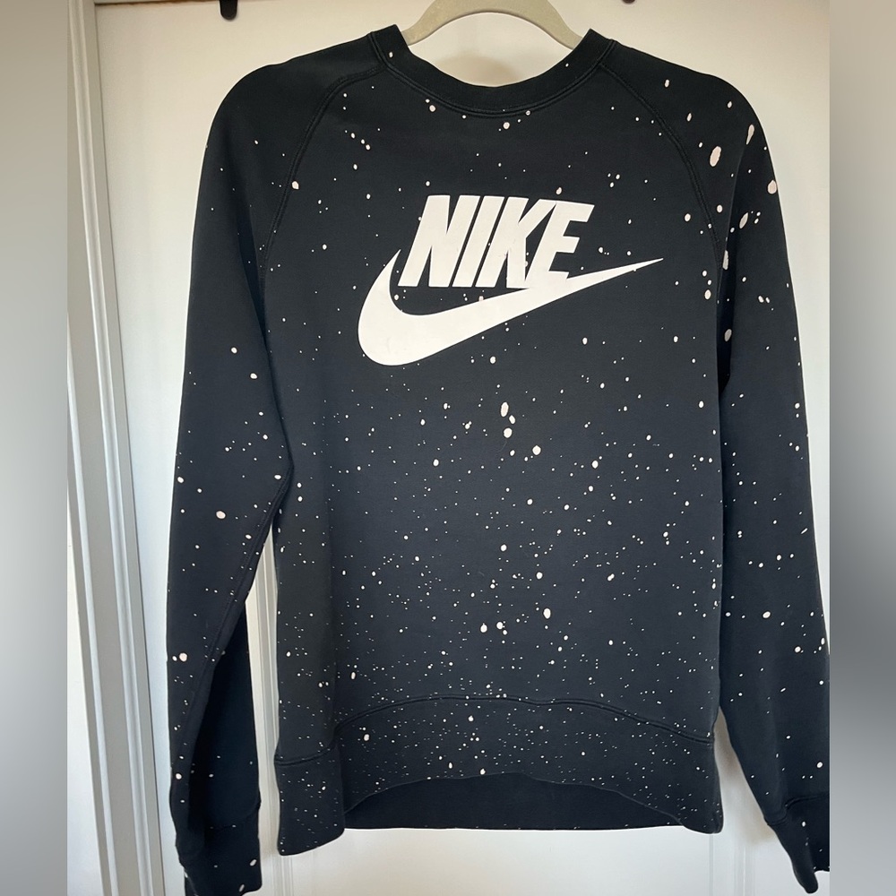 Nike crewneck sweatshirt